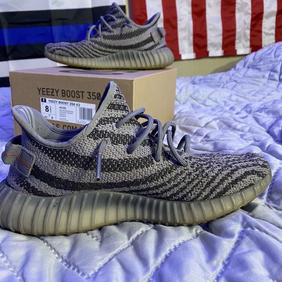 yeezy belugas - Picture 3 of 6